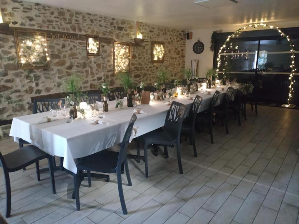 לינה וארוחת בוקר Saint-Germain-les-Vergnes Domaine De La Clauzade מראה חיצוני תמונה